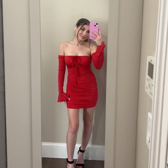 Red Long Sleeve Mini Dress in XS - Picture 2 of 3